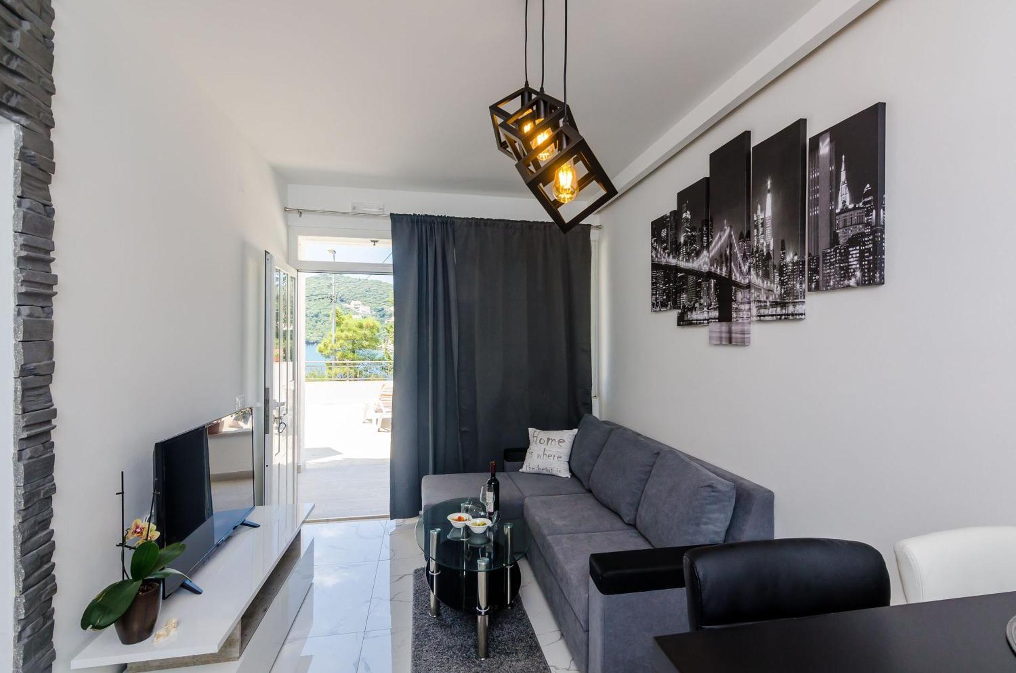 מולונאט Mata Family Apartments מראה חיצוני תמונה