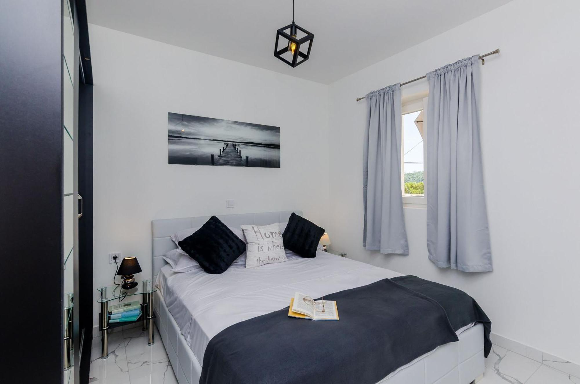 מולונאט Mata Family Apartments מראה חיצוני תמונה