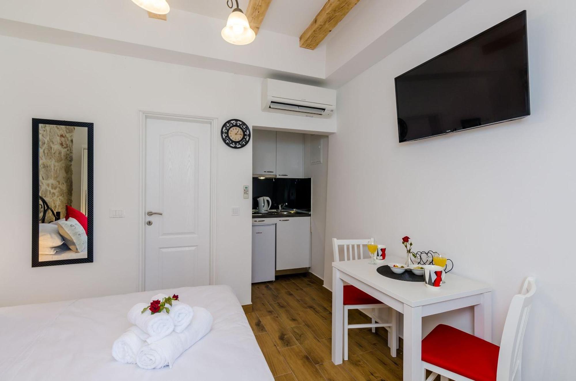 מולונאט Mata Family Apartments חדר תמונה